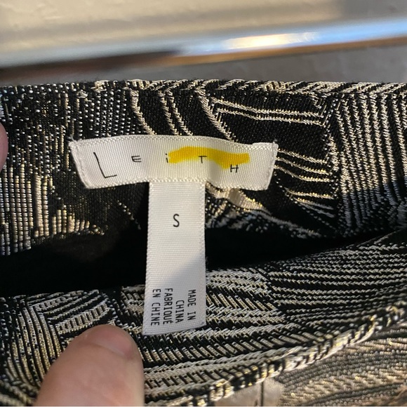 Leith floral Metallic Shorts - Picture 6 of 6